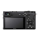 מצלמת סטילס דיגיטאלית מסדרת אלפא ILCE6600B צד צג